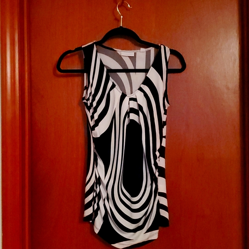 Sleeveless blouse